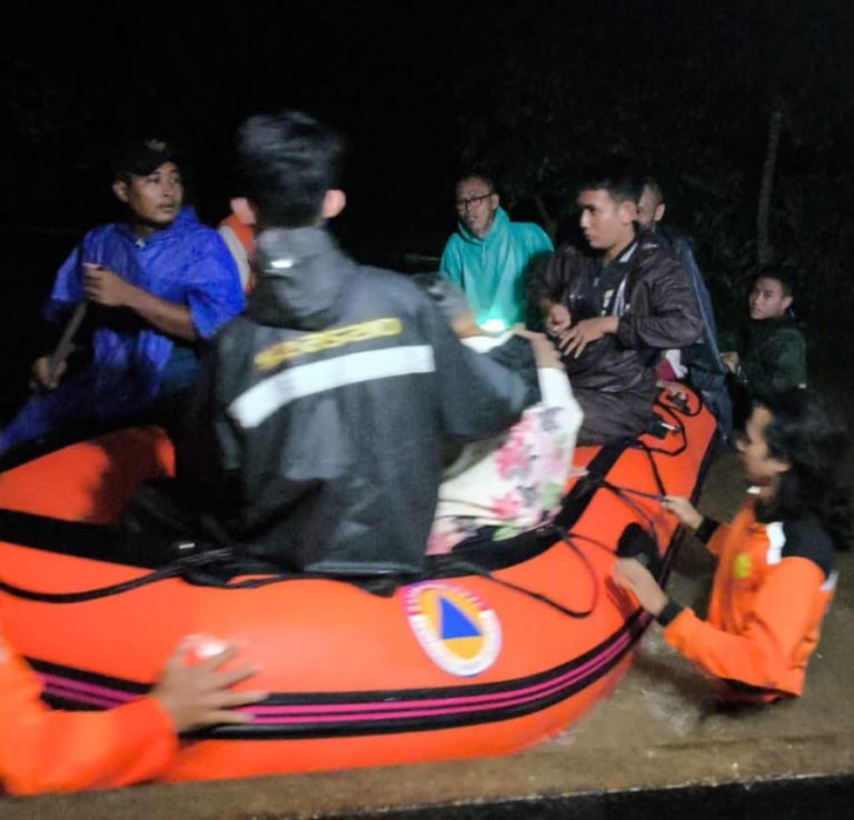Banjir Melanda Sejumlah Wilayah di Purwokerto