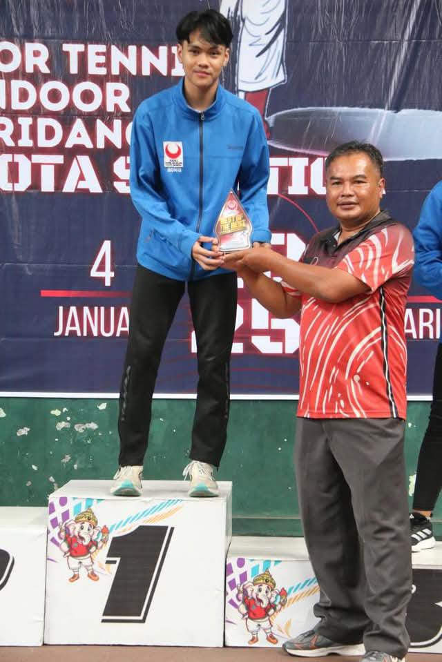 Niwan Putra Bonis Pamungkas, Atlet Karate Berprestasi