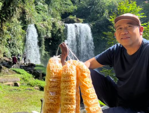 Mantan Bupati Banyumas, Achmad Husein