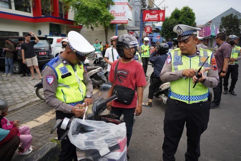 Operasi Patuh Candi 2025 Satlantas Polresta Banyumasat
