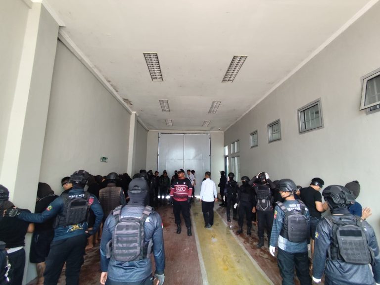 Proses Pemindahan 41 Napi Beresiko Tinggi dari Sumatera Ke Lapas Maxium Security di Nusakambangan