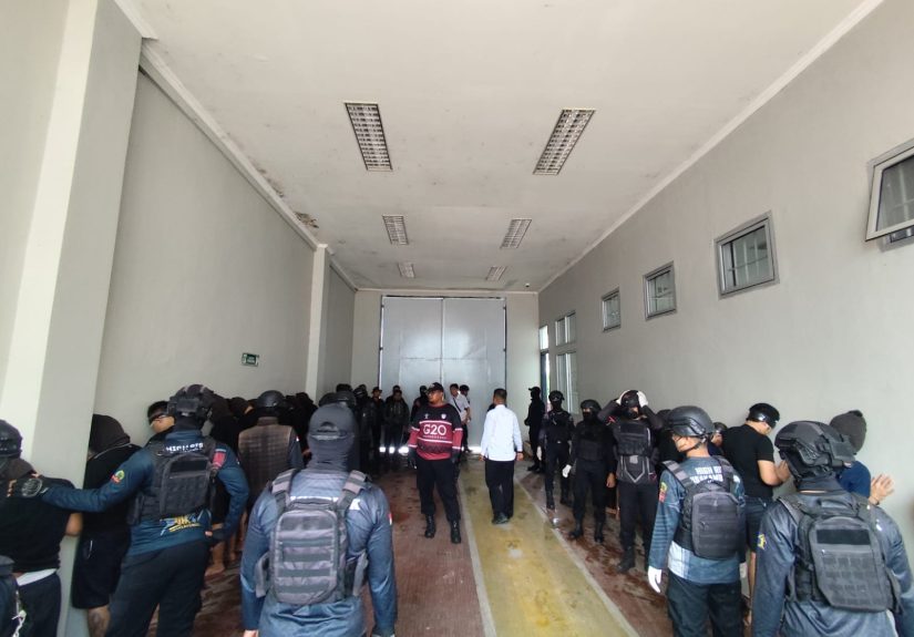 Proses Pemindahan 41 Napi Beresiko Tinggi dari Sumatera Ke Lapas Maxium Security di Nusakambangan